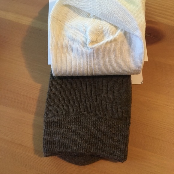 Women’s crew socks NWT - Picture 4 of 5